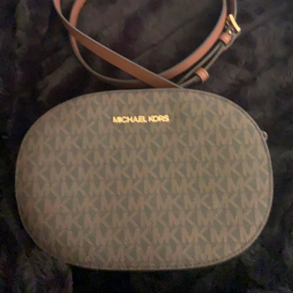 Michael Kors Crossbody Handbag